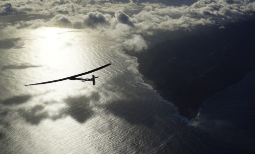 Самолет Solar Impulse в полете